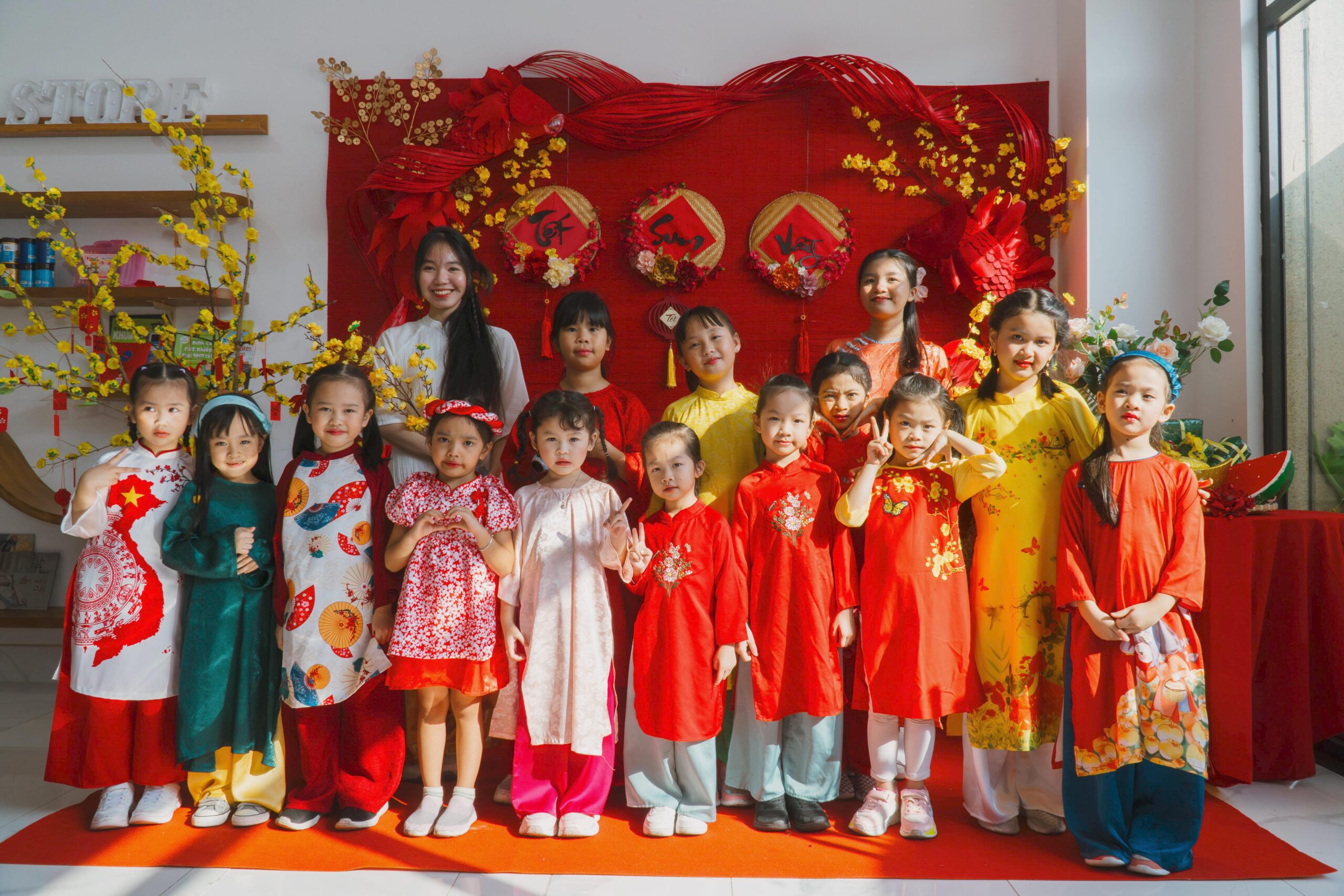 trung tâm năng khiếu nghệ thuật moti art kids xuan at ty 2024
